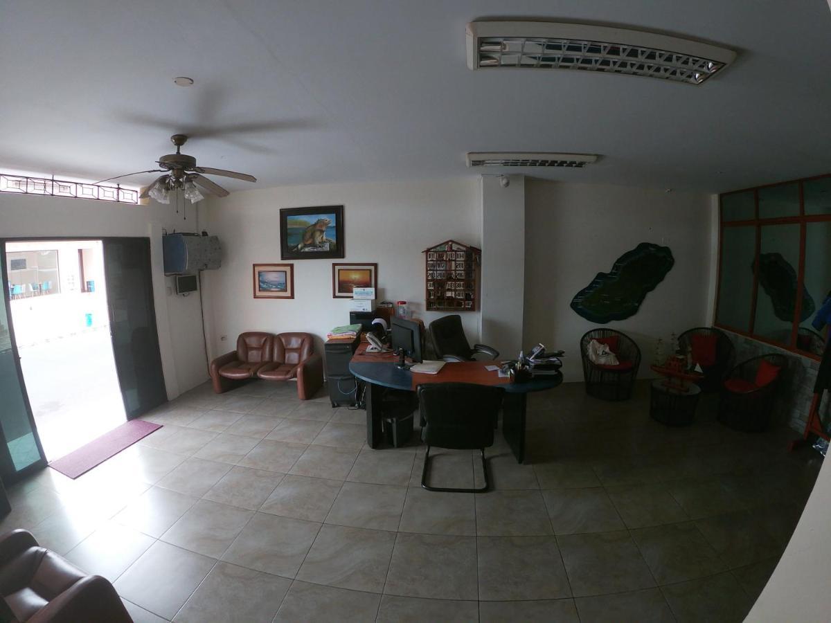 Grand Hotel Paraiso Insular 1 Puerto Baquerizo Moreno Extérieur photo